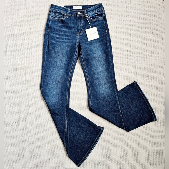 Vervet by Flying Monkey Dark Wash Mid Rise Flare Jeans Size 7(28) women's size 6 - Picture 2 of 14